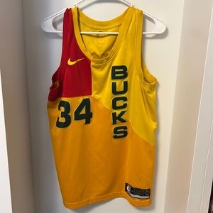 Giannis nba jersey, men’s medium